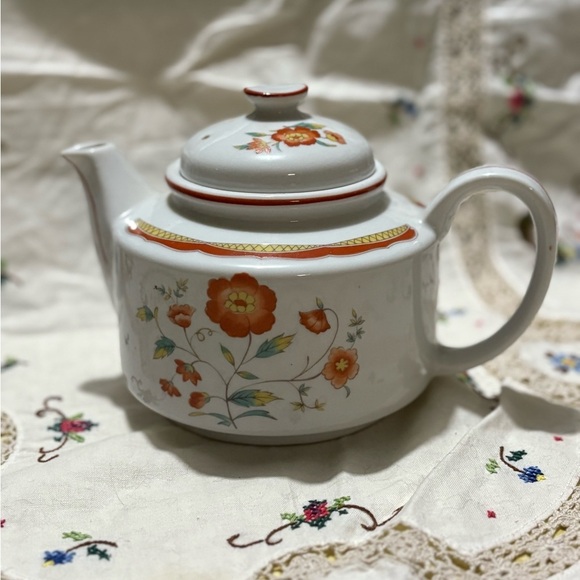Vintage Floral Teapot with Orange Accents - Picture 3 of 12